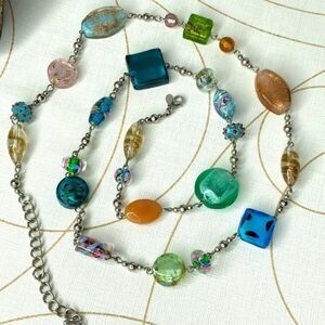 Premier Designs long glass bead necklace